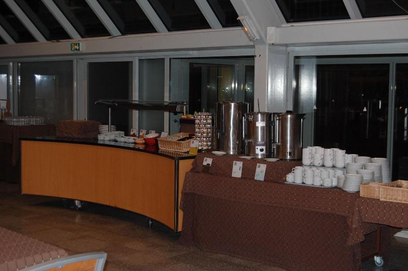 Amiraute Hotel Golf Deauville Тук Екстериор снимка