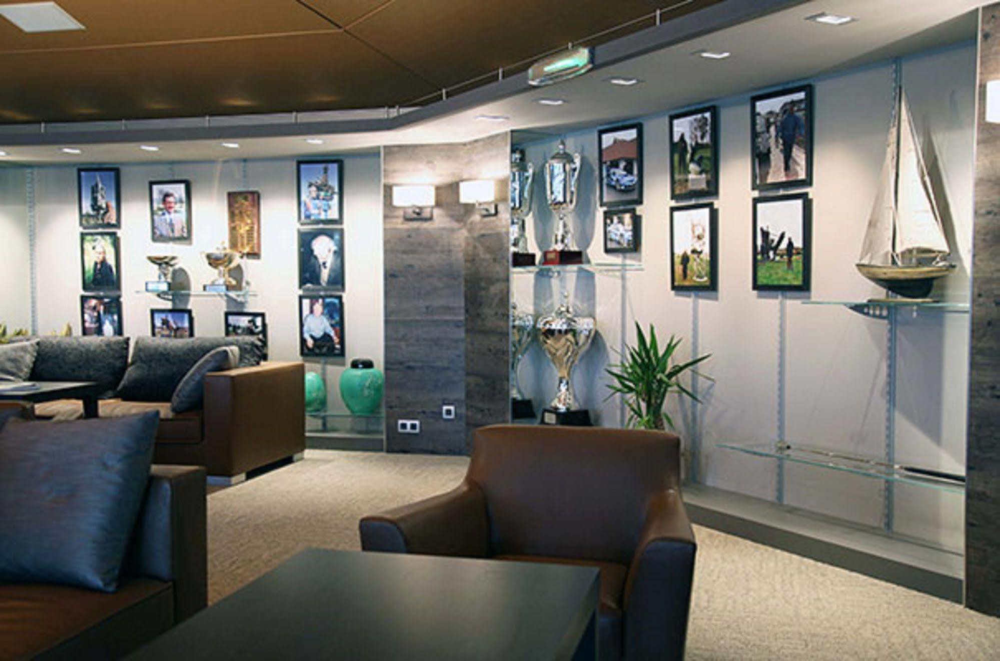 Amiraute Hotel Golf Deauville Тук Екстериор снимка
